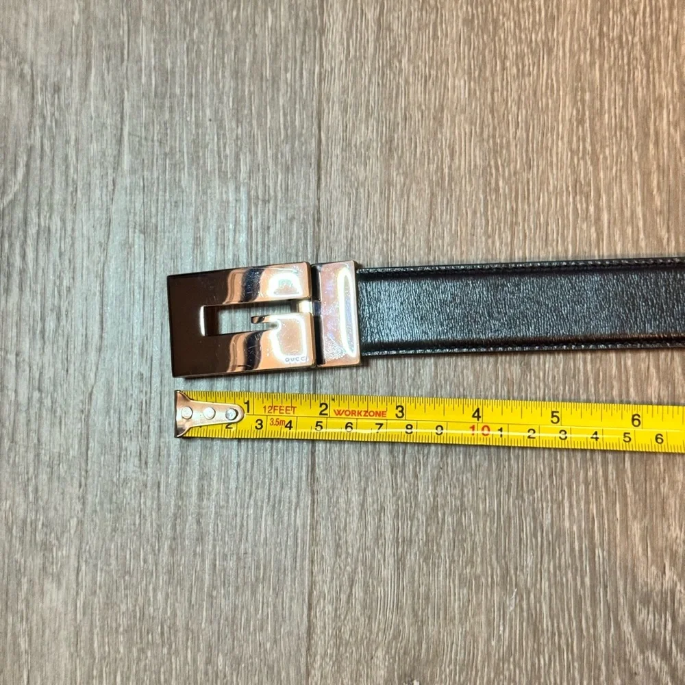 GUCCI Vintage G Logo Black Leather Belt